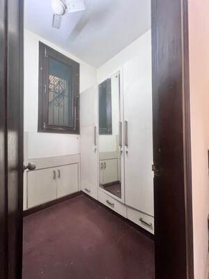 Room in 3 BHK Independent House at RWA Apartments Sector 50, Sector 50 – for Rent