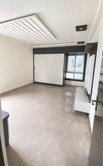 Room in 3 BHK Apartment at Prestige Tranquil, Kokapet – for Rent