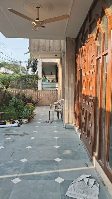 5 BHK Independent House – Exterior View View at Sector 14 - for Rent