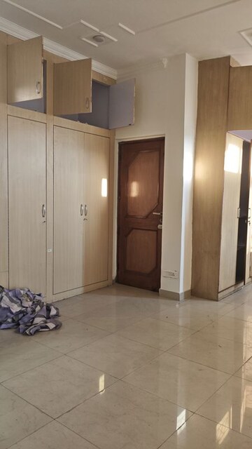 Bathroom in 5 BHK Independent House at Sector 14 – for Rent