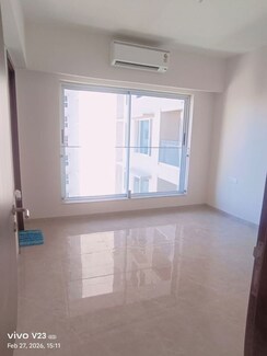 2 BHK + Extra Room Apartment For Rent in Godrej Planet