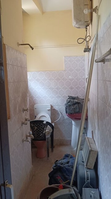 Bathroom in 3 BHK Villa at Six Mile – for Rent