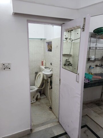 Master Bedroom in 1.5 BHK Builder Floor at Saket – for Rent