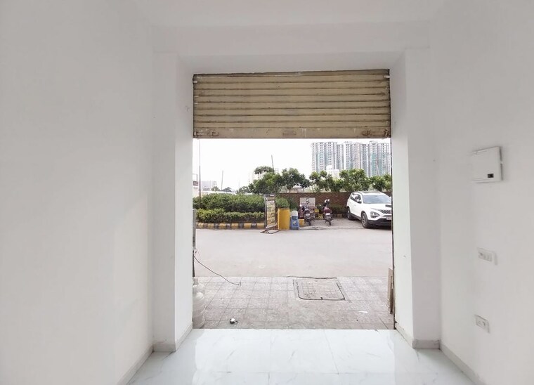 Balcony, pivotal-99-marina-bay Commercial Shop 200 Sq.Ft. In Sector 99 Gurgaon 10079739