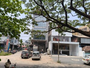  Showroom For Rent in Vyttila