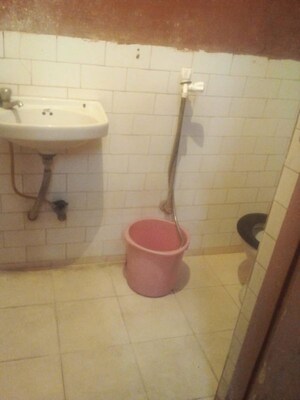 Bathroom in 2 BHK Independent House at Ballygunge Place – for Rent