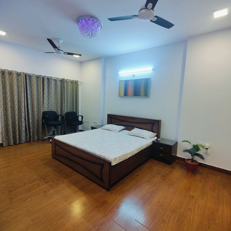 Bedroom, rohtas-presidential-tower 3.5 Bedroom 2200 Sq.Ft. Apartment In Vibhuti Khand Lucknow 10079608