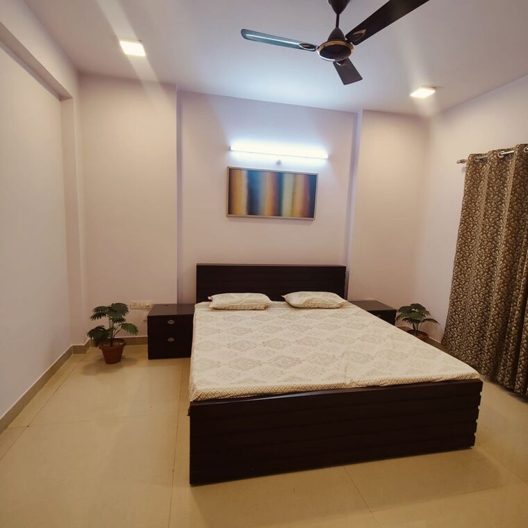 Bedroom, rohtas-presidential-tower 3.5 Bedroom 2200 Sq.Ft. Apartment In Vibhuti Khand Lucknow 10079608