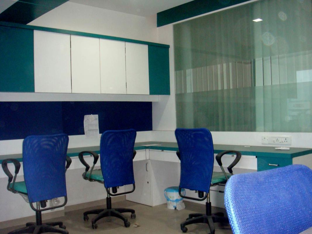 Office Space For Rent in Pranik Chambers