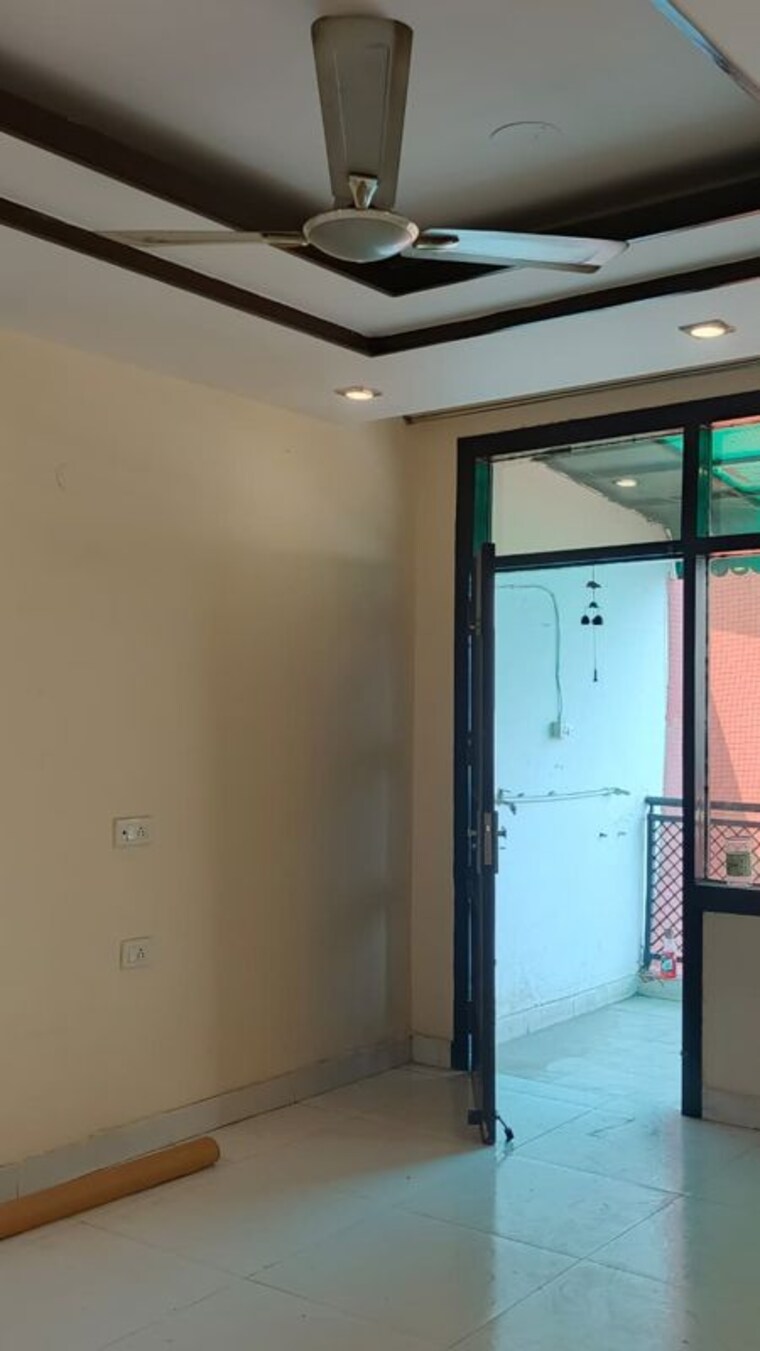 Room, sector 13 dwarka 3 Bedroom 2200 Sq.Ft. Apartment In Sector 13 Dwarka Delhi 10079787