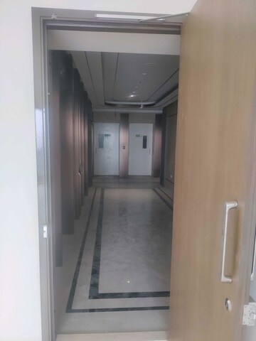 Building Lobby in 4 BHK Apartment at Piramal Mahalaxmi, Mahalaxmi – for Rent