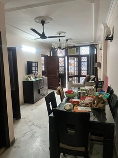 2 BHK + Extra Room Builder Floor For Rent in Saket