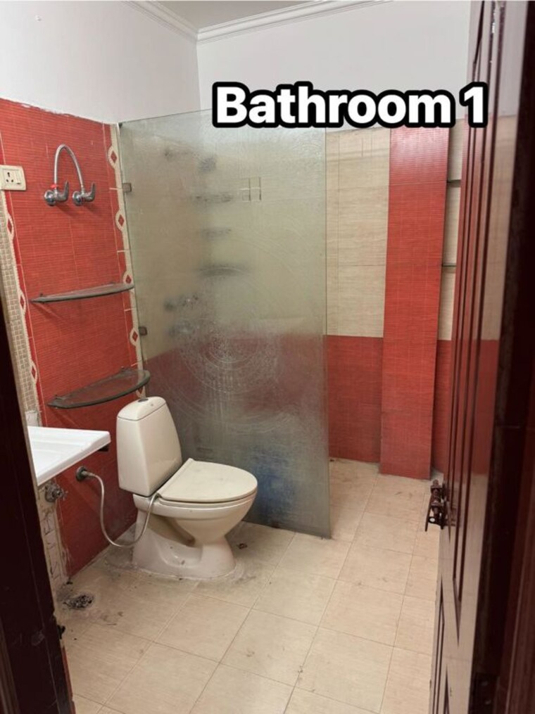 Bathroom, rwa-federation 3 Bedroom 1100 Sq.Ft. Builder Floor In Vaishali Sector 5 Ghaziabad 10079814