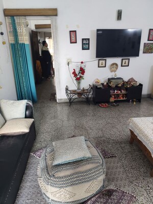 Parking in 2 BHK Independent House at Malviya Nagar – for Rent
