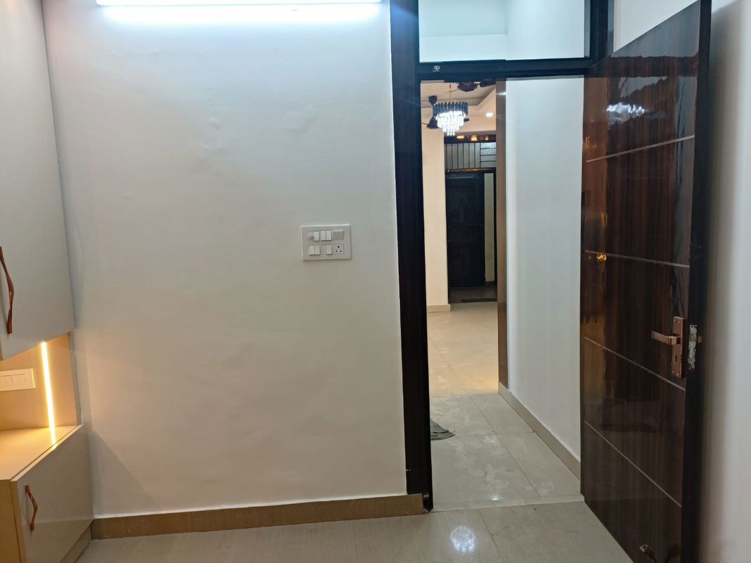 3 BHK + Servant Room Apartment For Sale in Rameshwar Tower