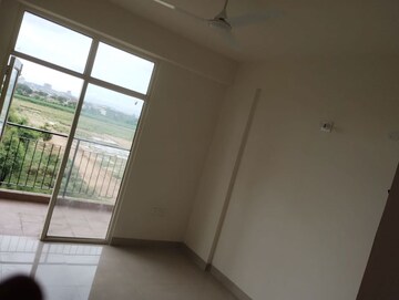 1 BHK Apartment For Rent in ROF Amaltas, Sector 92