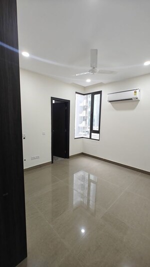 Room in 3 BHK Apartment at Phullanwal – for Rent