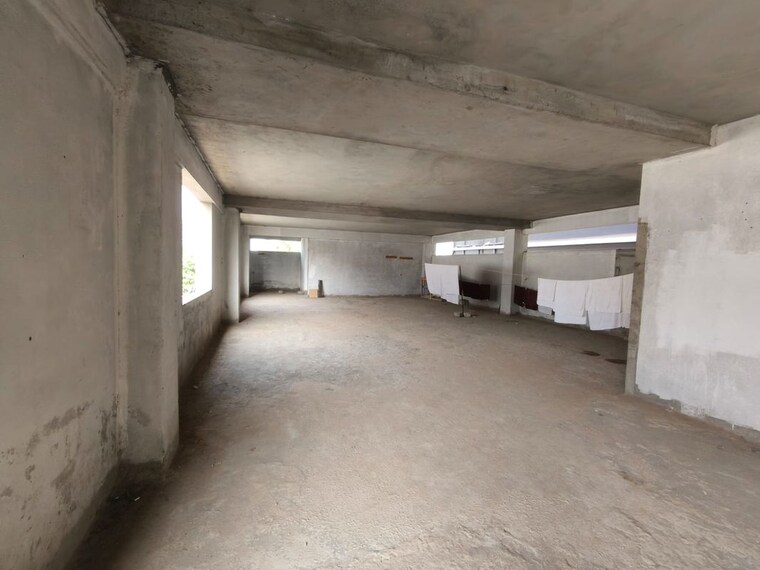  Parking, edappally Commercial Office Space 3000 Sq.Ft. In Edappally Kochi 10079926