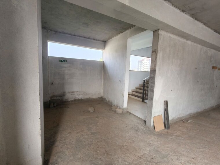 Room, edappally Commercial Office Space 3000 Sq.Ft. In Edappally Kochi 10079926
