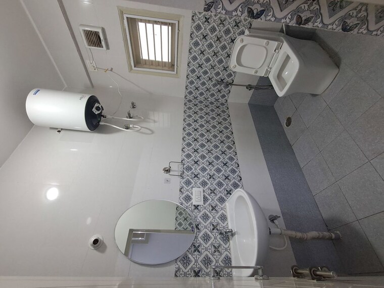 Bathroom, hsr layout 2 Bedroom 1100 Sq.Ft. Builder Floor In Hsr Layout Bangalore 10066887