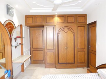 Bedroom in 3 BHK Apartment at Raj Classic, Andheri West – for Rent