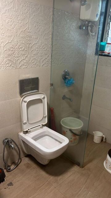 Bathroom in 2 BHK Builder Floor at Mantri Estate, Salisbury Park – for Sale