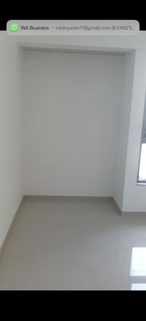 Room in 2 BHK Apartment at Kalpataru Immensa, Kolshet Road – for Rent