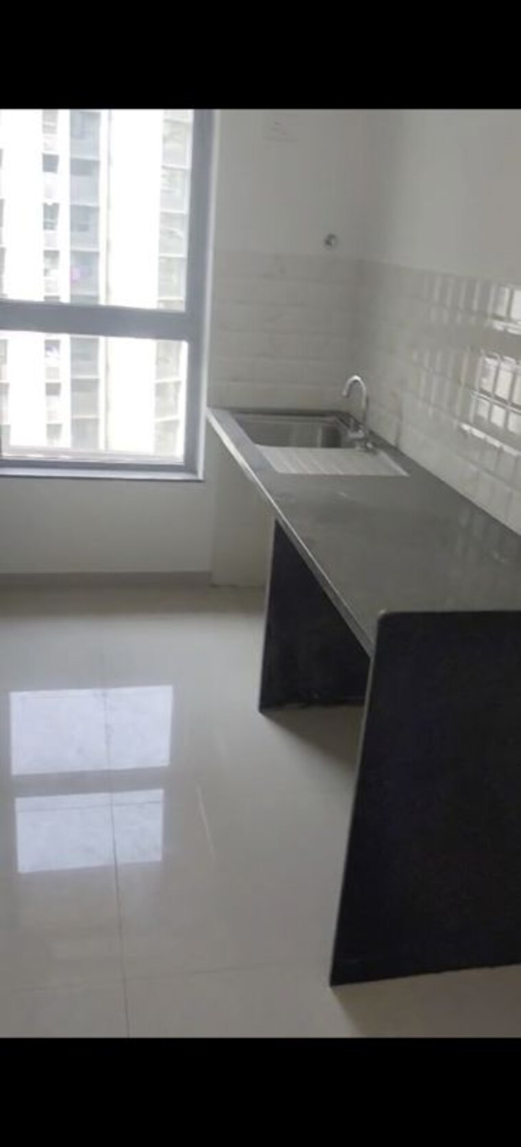 Kitchen, kalpataru-immensa 2 Bedroom 632 Sq.Ft. Apartment In Kolshet Road Thane 10079983