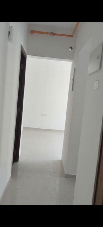 Building Lobby in 2 BHK Apartment at Kalpataru Immensa, Kolshet Road – for Sale