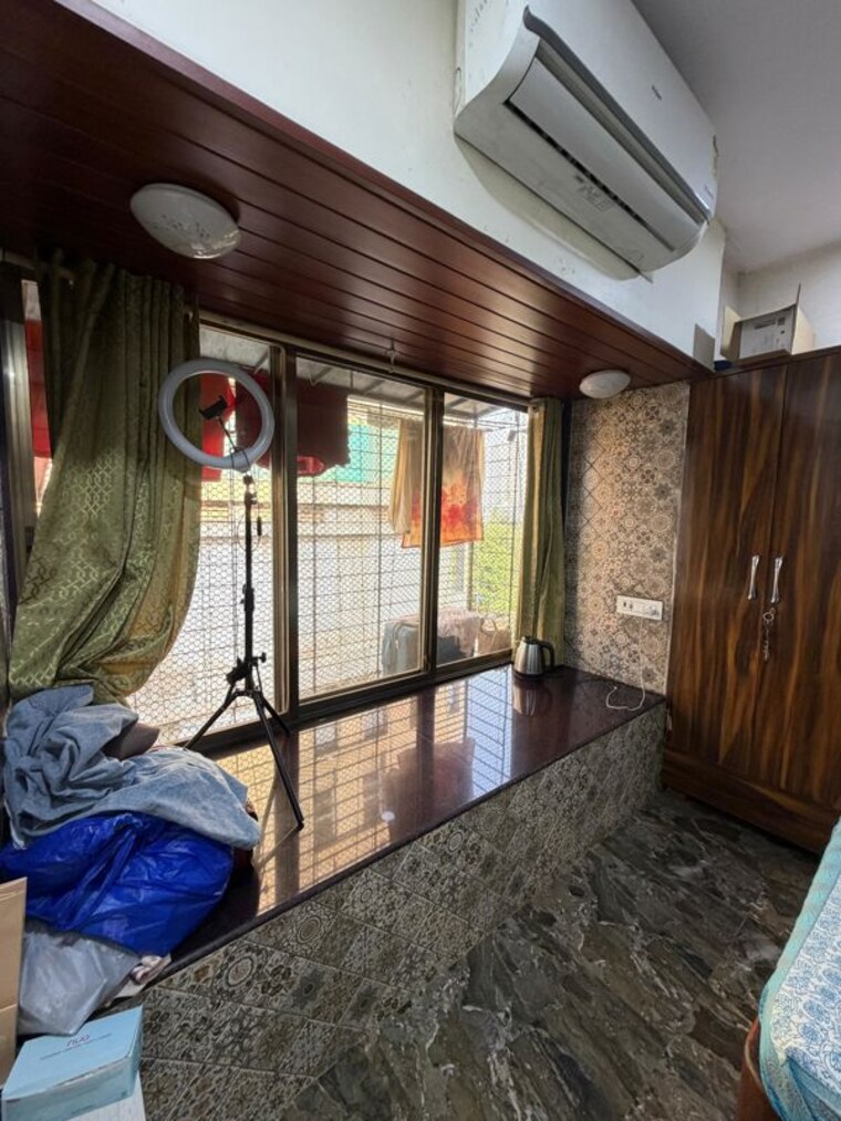 Bedroom, andheri west 2.5 Bedroom 850 Sq.Ft. Apartment In Andheri West Mumbai 10079426