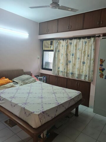 Bedroom in 2 BHK Apartment at Minal CHS Erandwane, Erandwane – for Rent