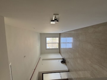 Furnished Amenities in 2 BHK Apartment at Shapoorji Pallonji Alpine 2, Kandivali East – for Rent