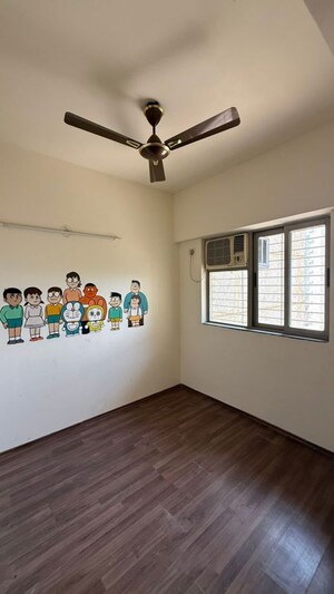 Room in 2.5 BHK Apartment at Lodha Splendora, Ghodbunder Road – for Rent