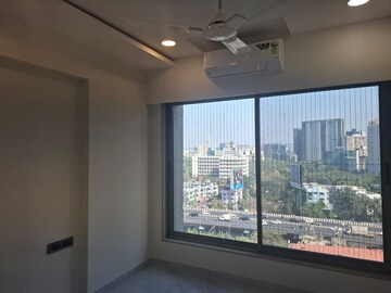 Room in 2 BHK Apartment at Lodha Altia, Wadala – for Rent
