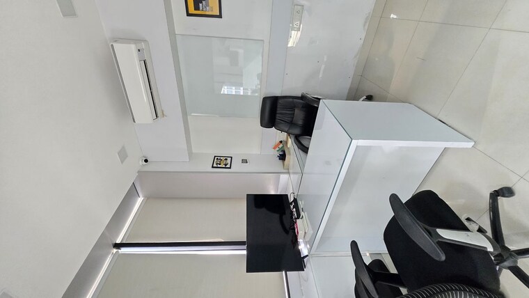 Team Area, garnet-paladium Commercial Office Space 950 Sq.Ft. In Goregaon East Mumbai 10080003