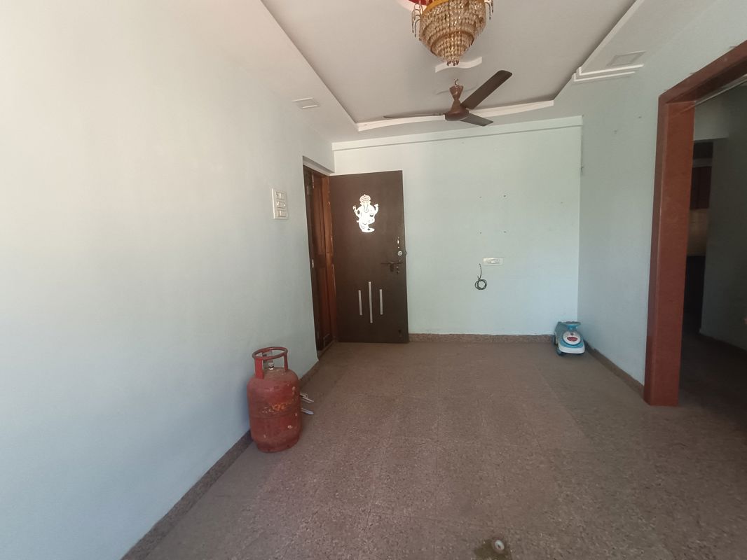 1 BHK + Extra Room Apartment For Rent in Vasai West
