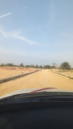 Plot For Sale in Sultanpur Road