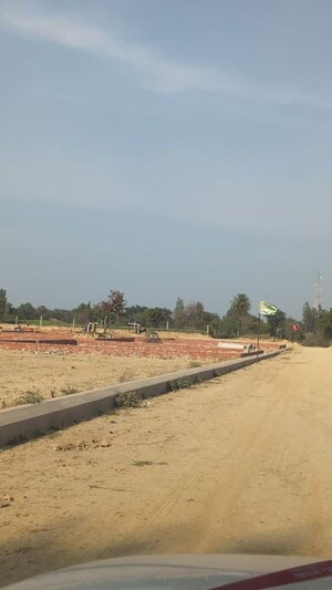  Plot For Sale in Sultanpur Road