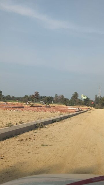  Plot For Sale in Sultanpur Road