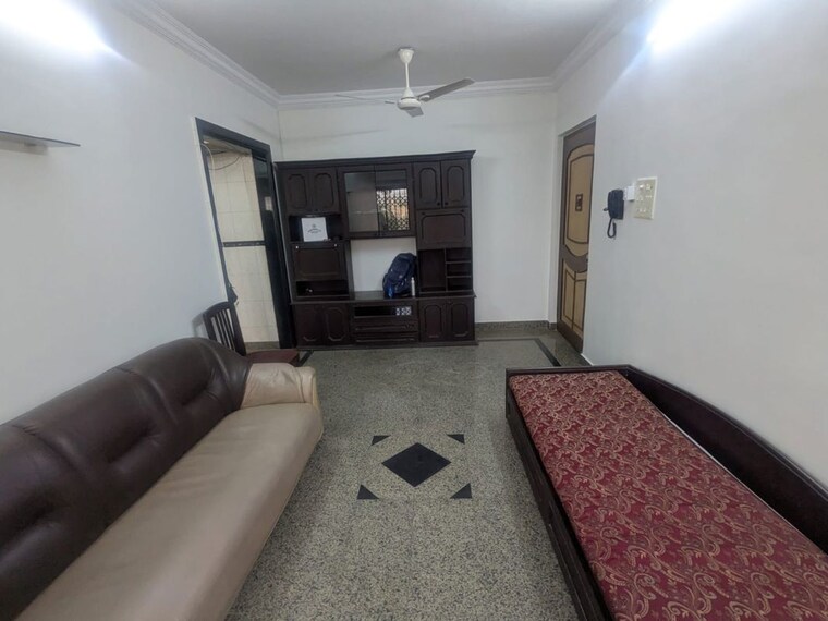 Living Room, asha-nagar-chs 2 Bedroom 700 Sq.Ft. Apartment In Mulund West Mumbai 10080036
