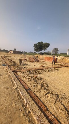 Plot For Sale in Sultanpur Road