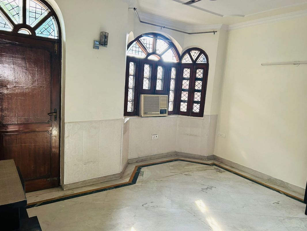 2 BHK + Extra Room Builder Floor For Rent in West Patel Nagar