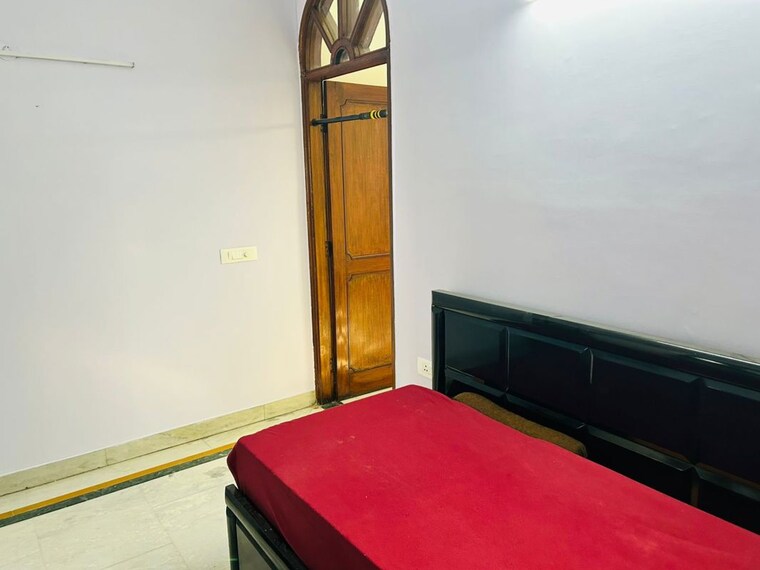 undefined, west patel nagar 2 Bedroom 1000 Sq.Ft. Builder Floor In West Patel Nagar Delhi 10080045