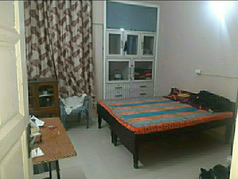 Bedroom, sector 39 Pg For Girls In Sector 39 10080075