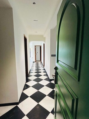 3.5 BHK Apartment For Rent in Duru Mehr, Bandra West