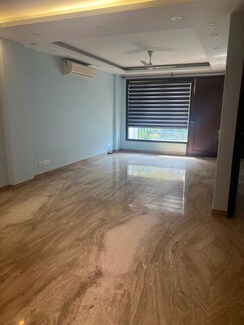 3 BHK Builder Floor For Rent in Sector 43