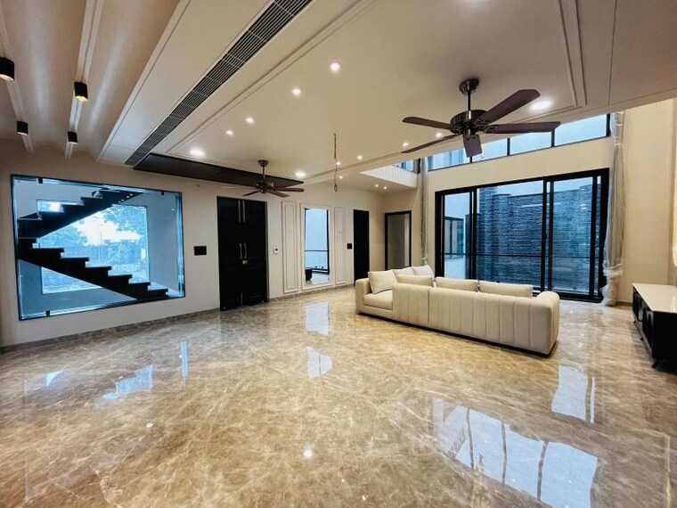 Room, gomti nagar 6+ Bedroom 8500 Sq.Ft. Villa In Gomti Nagar Lucknow 10080096