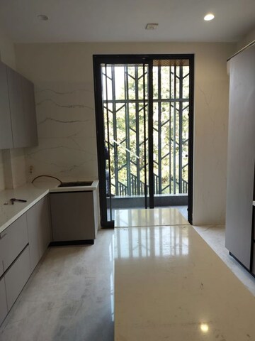 Balcony in 1 RK Builder Floor at Sector 45 – for Rent
