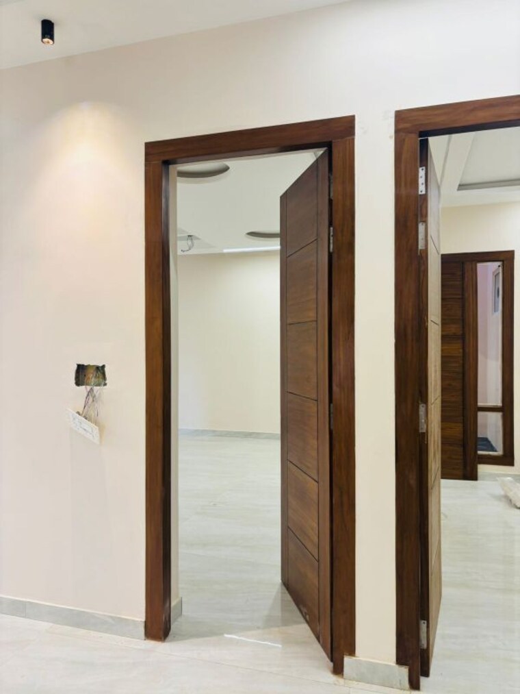 Room, gomti nagar 6+ Bedroom 2152 Sq.Ft. Independent House In Gomti Nagar Lucknow 10080172