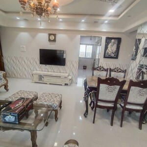 2 BHK Apartment For Rent in DLH Metroview, Andheri West